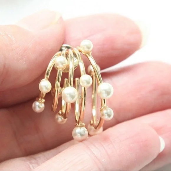 Tory Burch Kira Hoop Pearl Earrings NWT Dustbag Inculded - Picture 4 of 6